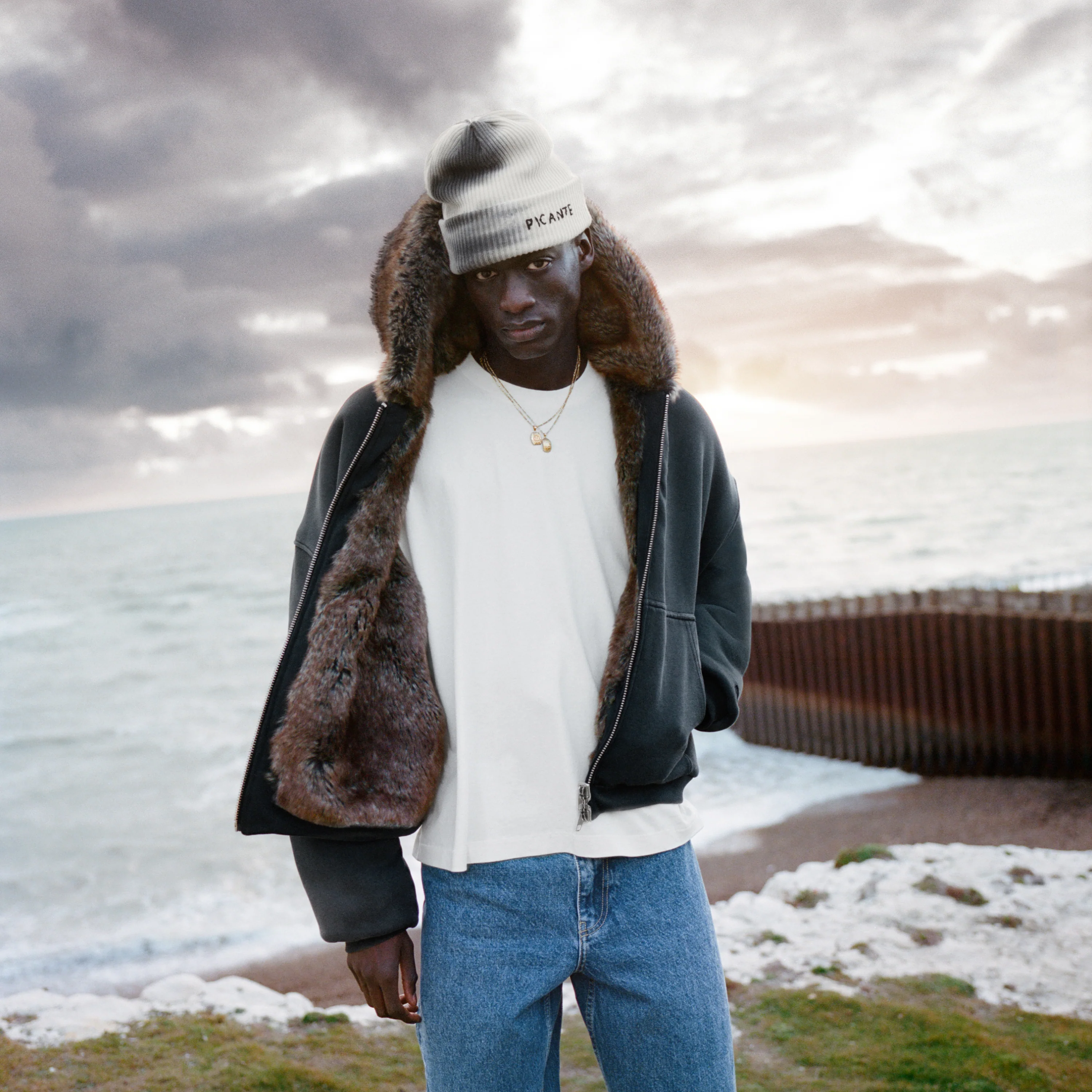 Faux Fur Lined Sun-Faded Zip-Up Hoodie - Image 3